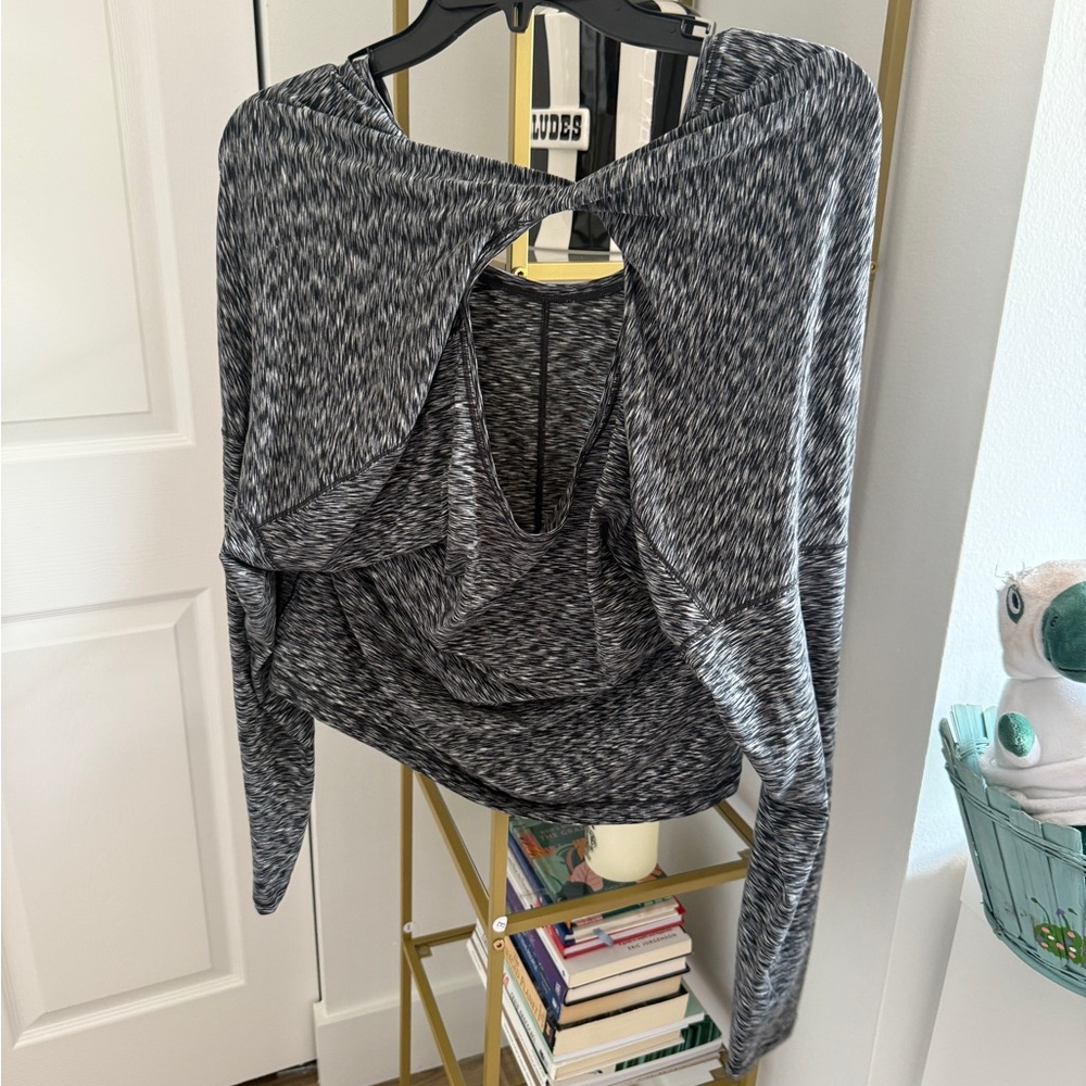 lululemon athletica Black and Gray Off-the-Shoulder Sweater